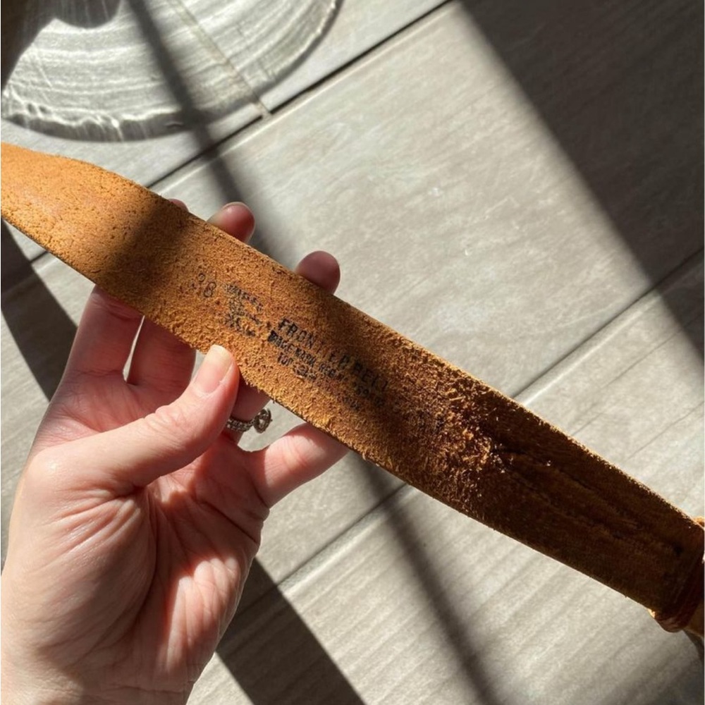✨🎉HP🎉✨Vintage 1970s Leather Belt - Picture 4 of 4